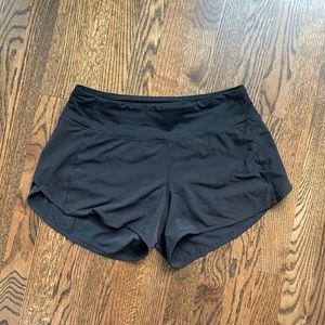 Lululemon speed up mid-rise short 4’’